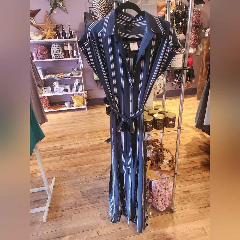 Club Monaco NWT 100$ sild